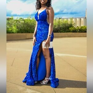 Elegant Blue Sequin Evening Gown